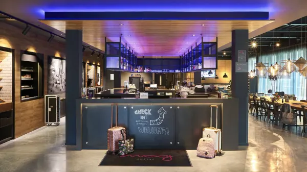 Moxy York photo