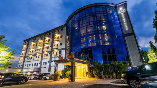 Protea Hotel Delta photo