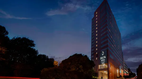 Delta Hotels Richmond Downtown photo