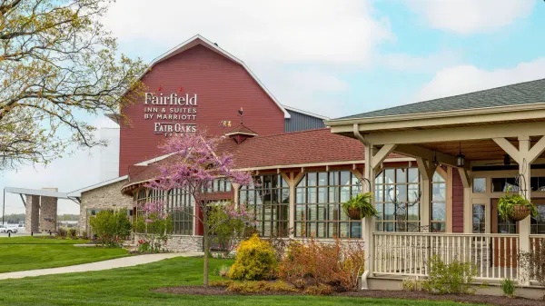 Fairfield Inn & Suites Fair Oaks Farms photo
