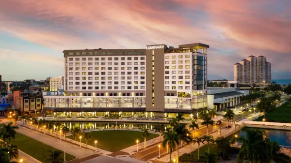 Luminary Hotel & Co., Autograph Collection photo