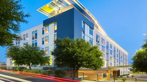 Aloft San Antonio Airport image