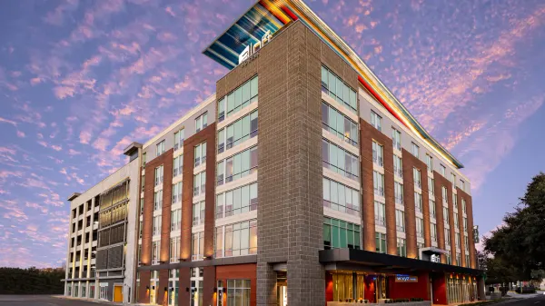 Aloft Savannah Downtown Historic District photo