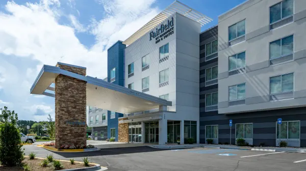 Fairfield Inn & Suites Savannah I-95 North image