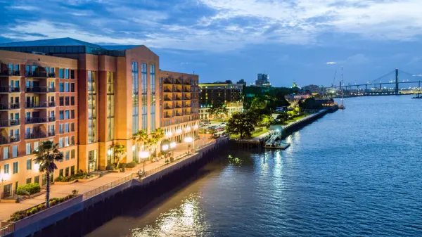 Marriott Savannah Riverfront photo