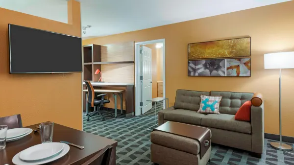 TownePlace Suites by Marriott Savannah Midtown image