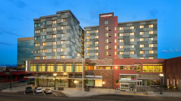 Courtyard Seattle Everett Downtown photo