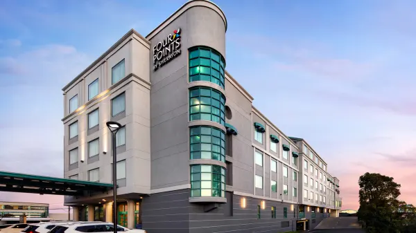 Four Points by Sheraton Hotel & Suites San Francisco Airport image