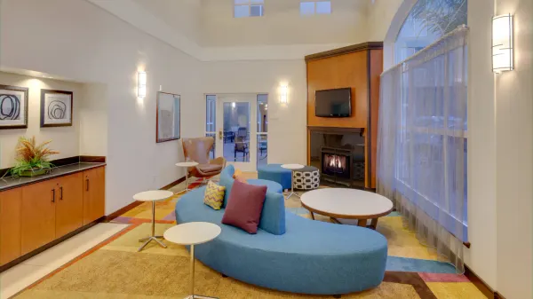 Fairfield Inn & Suites San Francisco Airport/Millbrae image