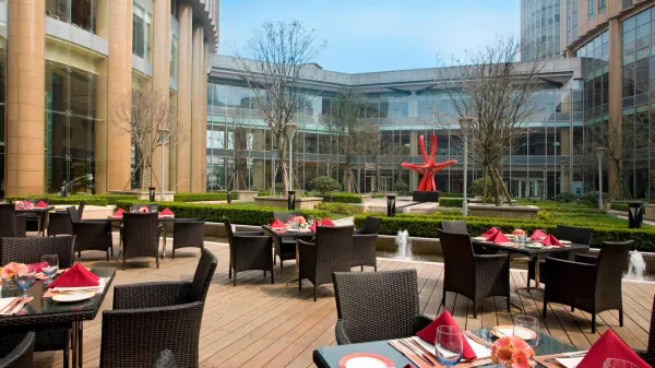 Sheraton Grand Shanghai Pudong Hotel & Residences image