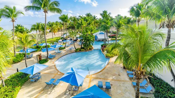 Courtyard Isla Verde Beach Resort photo
