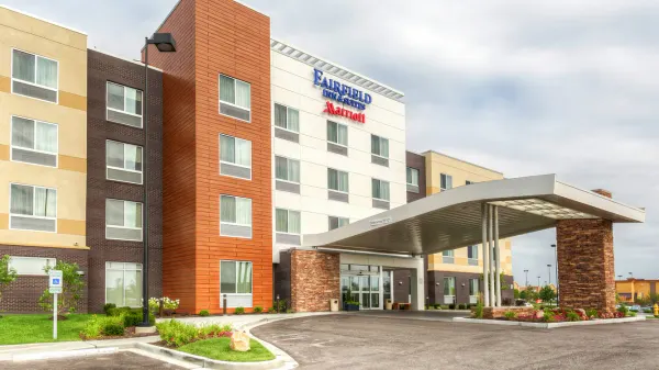 Fairfield Inn & Suites St. Louis West/Wentzville image
