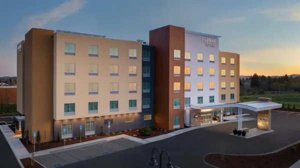 Fairfield Inn & Suites Santa Rosa Rohnert Park image