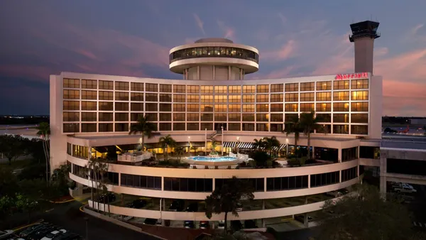 Tampa Airport Marriott photo