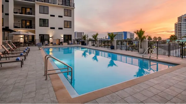 Courtyard Clearwater Beach image