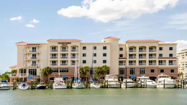 Courtyard St. Petersburg Clearwater/Madeira Beach image