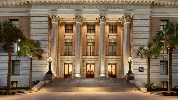 Le Méridien Tampa, The Courthouse image
