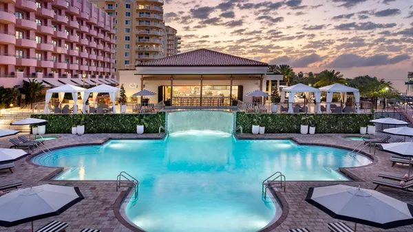 The Vinoy Resort & Golf Club, Autograph Collection image