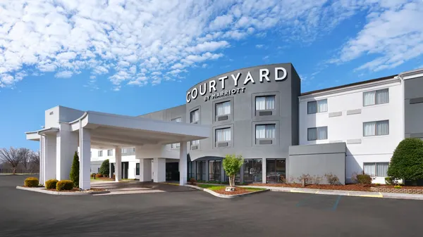 Courtyard Johnson City image