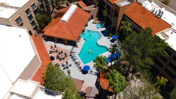 Sheraton Tucson Hotel & Suites photo