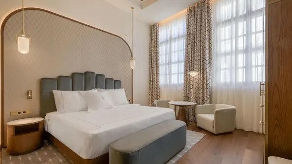 Grand Hotel Centenari, Valencia, Autograph Collection photo