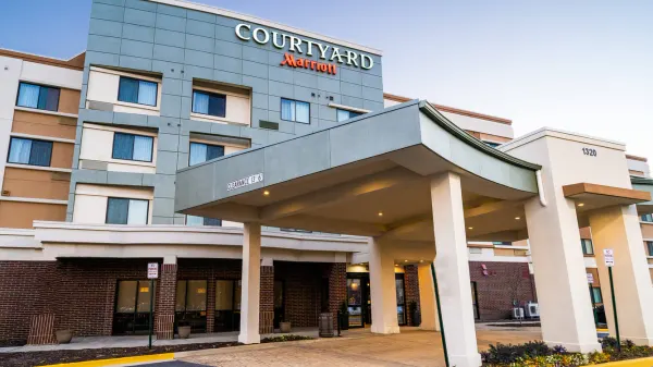 Courtyard Largo Medical Center Drive image
