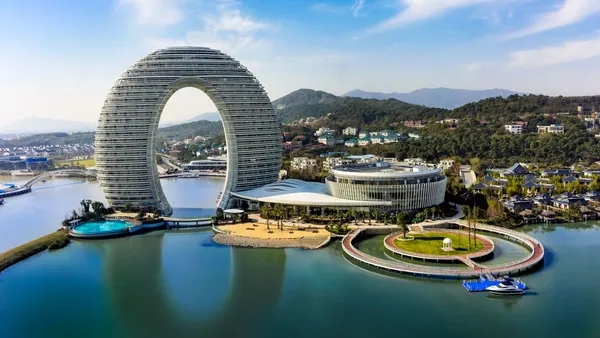 Sheraton Huzhou Taihu Lake Hot Spring Resort & Spa photo