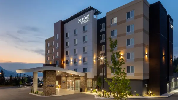 Fairfield Inn & Suites Salmon Arm photo