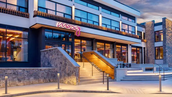 Moxy Banff photo