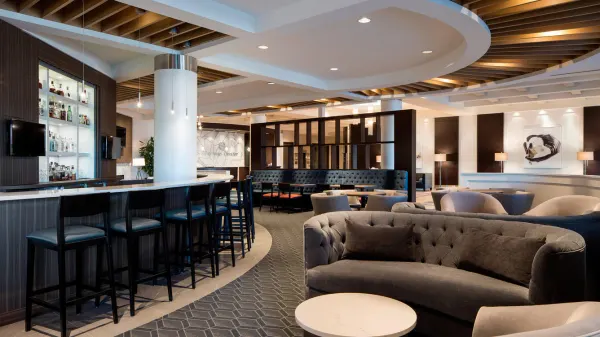 Sheraton Cavalier Calgary Hotel photo
