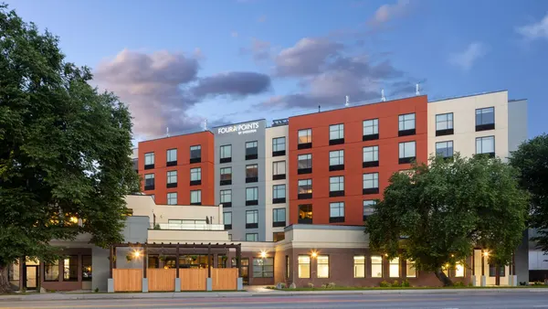 Four Points by Sheraton Penticton at the Convention Centre photo