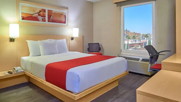 City Express by Marriott Zacatecas photo