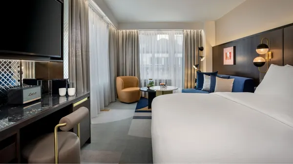 Neues Schloss Privat Hotel Zurich, Autograph Collection photo