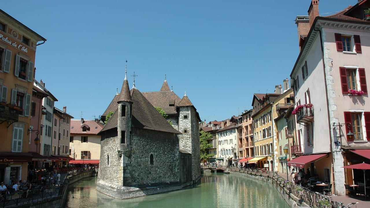 Annecy, France, France travel weather guide