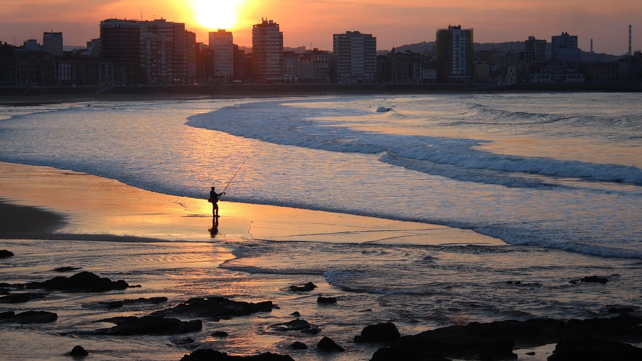 Gijon, Spain, Spain travel weather guide
